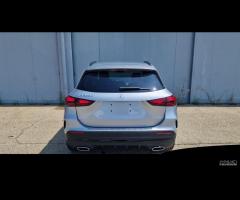 MERCEDES-BENZ GLA 200 d automatic - 11