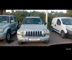 Jeep Cherokee 2.8 CRD Sport - 6