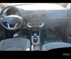 Kia Rio - 9