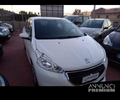 Peugeot 208 - 2014