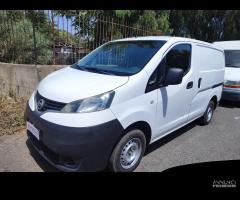 Nissan nv200