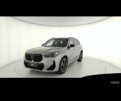 BMW X1 U11 - X1 sdrive18d X-Line Edition Signature