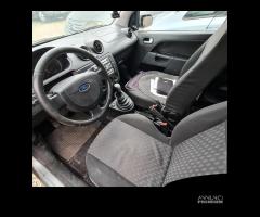 FORD Fiesta 1.4 TDCI - 2004