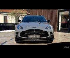 ASTON MARTIN DBX707 4.0 auto