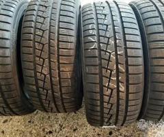 4 gomme usate 215 40 18 Yokohama