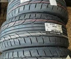 4 gomme nuove 245 35 21 nitto