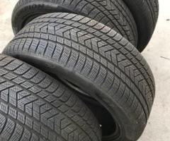 4 gomme invernali 315 30 22 e 275 35 22 Pirelli