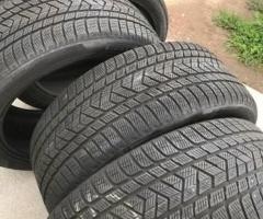 4 gomme invernali 255 40 21 Pirelli