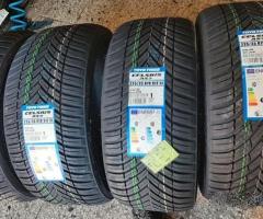 4 gomme nuove 235 35 19 toyo