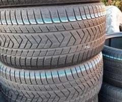 4 gomme invernali 285 35 22 Pirelli