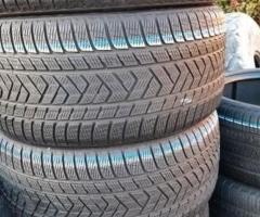 4 gomme usate invernali 285 40 21 Pirelli