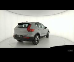 VOLVO XC40 Plus Single Motor Extended Range - 3