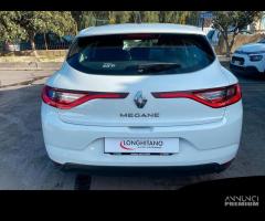 RENAULT Mégane - 2018 - 6