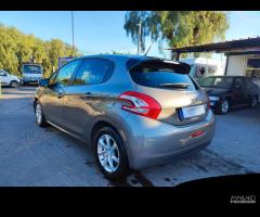 PEUGEOT 208 - 2013 1.4 diesel AUTOMATICA