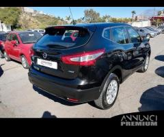 NISSAN Qashqai 2017 80000 km