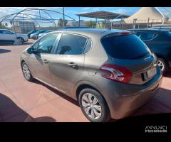 Peugeot 208 - 2013 1.4 hdi