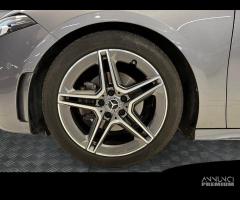 MERCEDES-BENZ A 200 d Premium - 5