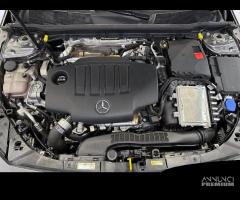 MERCEDES-BENZ A 200 d Premium - 15