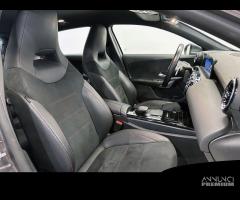 MERCEDES-BENZ A 200 d Premium - 20