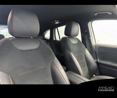 MERCEDES-BENZ GLA 180 d Automatic Premium - 24