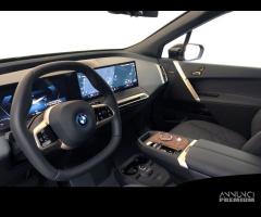 BMW iX xDrive50 Pacchetto Sportivo - 7