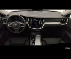 VOLVO N.V60 Plus Dark B4 AUT - 9