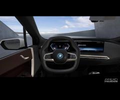 BMW iX xDrive40 Pacchetto Sportivo - 14