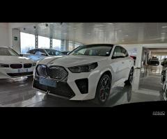 BMW iX2 xDrive30