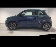 FIAT 500e 42 kWh Icon +