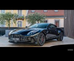 ASTON MARTIN DB12 Coupe 4.0 V8 auto