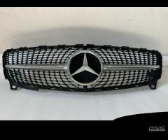 GRIGLIA  DEL RADIATORE MERCEDES  CLASSE A W176