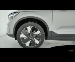 VOLVO XC40 single motor Core rwd - 11