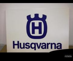 Insegna luminosa originale Husqvarna