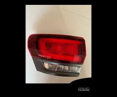 FANALE POSTERIORE GRAN CHEROKEE 2017anno