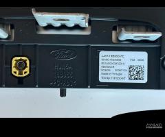 AUTORADIO-DISPLAY FORD KUGA 2022anno