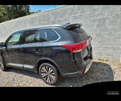 RICAMBI MITSUBISHI OUTLANDER 2018 - 9