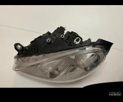 FARO XENON ANTERIORE SINISTRO MERCEDES cl.B W245