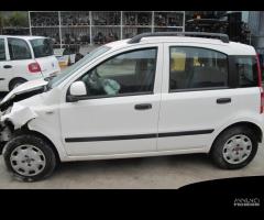 Ricambi usati per FIAT PANDA 1.2 B 2012