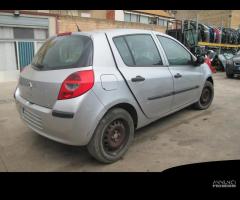 Ricambi usati per RENAULT CLIO 1.5 DCI 2007 - 6