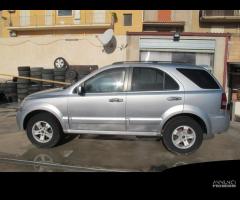 Ricambi usati per KIA SORENTO 2.5 CRDI 170 CV