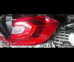 stop ford fiesta a led 2020