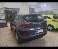 Hyundai Tucson 1.7 crdi unico prop 2015 nav - 8