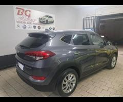 Hyundai Tucson 1.7 crdi unico prop 2015 nav - 9