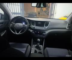 Hyundai Tucson 1.7 crdi unico prop 2015 nav - 13