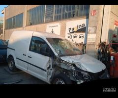 VOLKSWAGEN CADDY 1.6 TD 2011 CAY PER RICAMBI