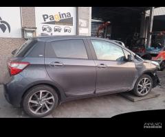 TOYOTA YARIS 1.5 IBRIDA 2019 1NZ PER RICAMBI