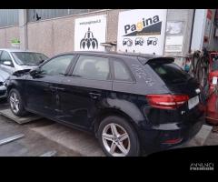 AUDI A3 1.5 B 2020 DHF PER RICAMBI