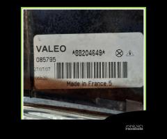 Faro Fanale Proiettore Destro DX VALEO 88204649 RE - 3