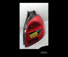 STOP FANALE POSTERIORE DESTRO RENAULT Clio Serie ( - 5