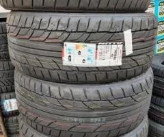 4 gomme nuove 285 35 22 nitto